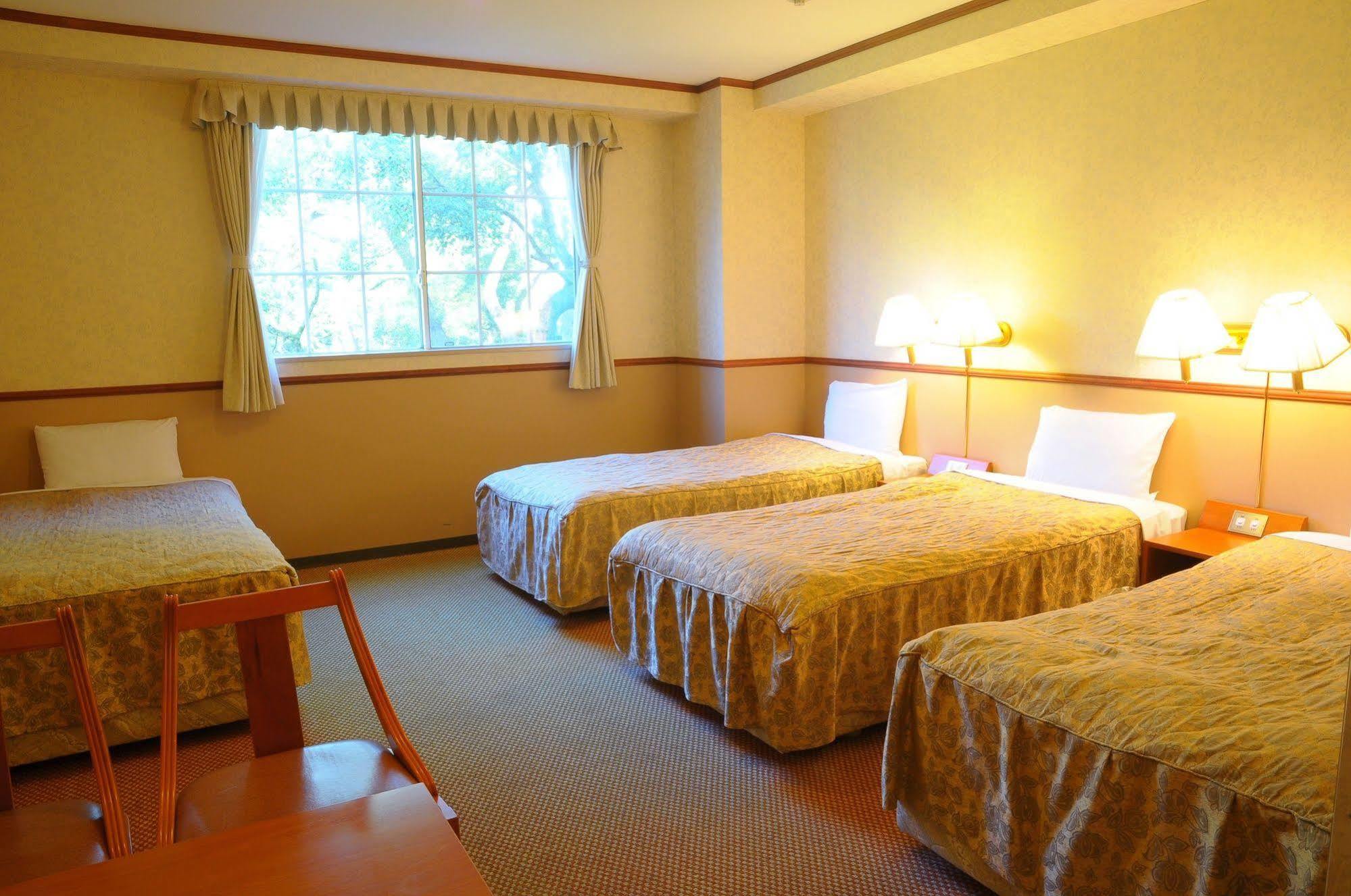 Atami Hotel Paipuno Kemuri Bagian luar foto